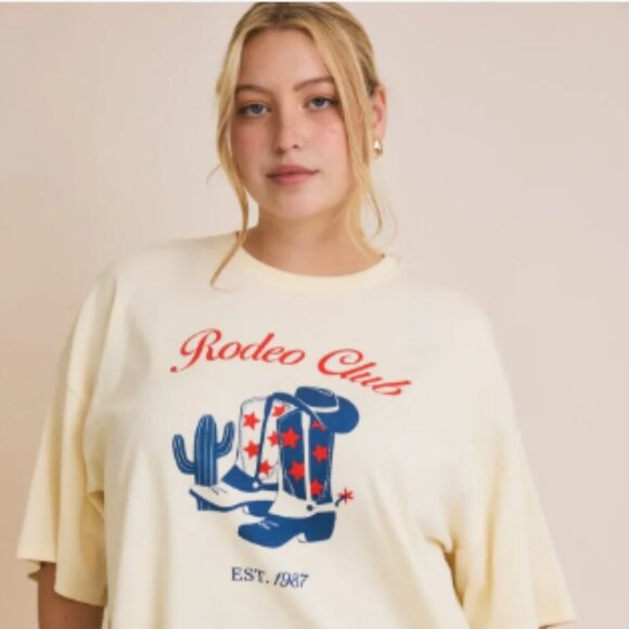 Plus Size Rodeo Club Graphic Oversized Short Sleeve Western Boho Dallas Tee - Picture 2 of 4